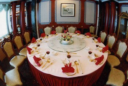Stone Forest International Hotel Qujing Restaurant bilde